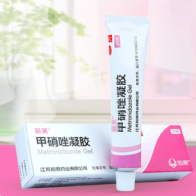 颈肩腰腿关节医用冷敷贴10片+白象桶装火锅面6桶+小白鞋清洗剂